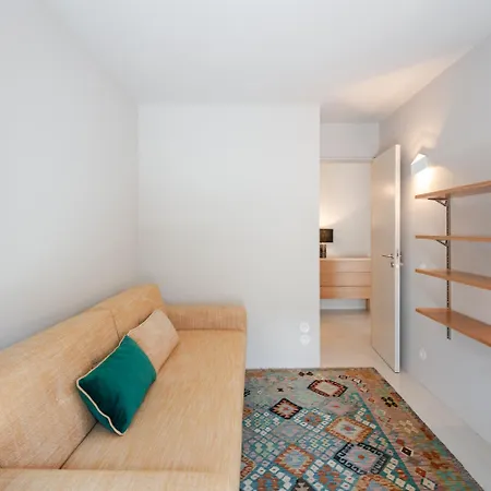 Apartment L'olivier 23 - 2 In A Recently Renovated Porto